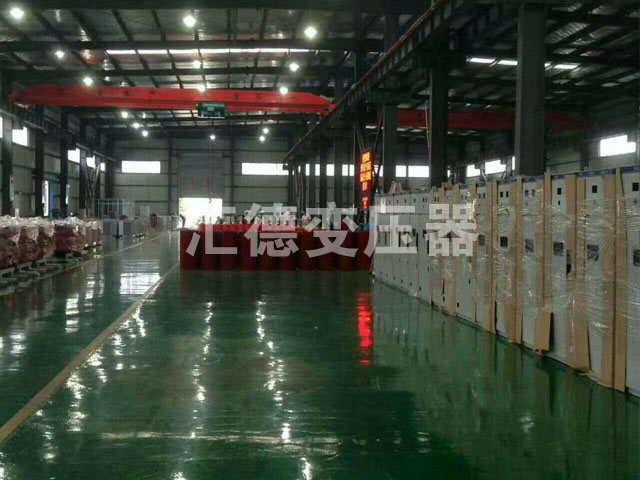 喀什变压器车间一角